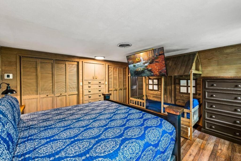 Bourbon Hollow Lodge With Hot Tub And Pool Plus Game Room Only 5 Min To Downtown Gatlinburg Εξωτερικό φωτογραφία