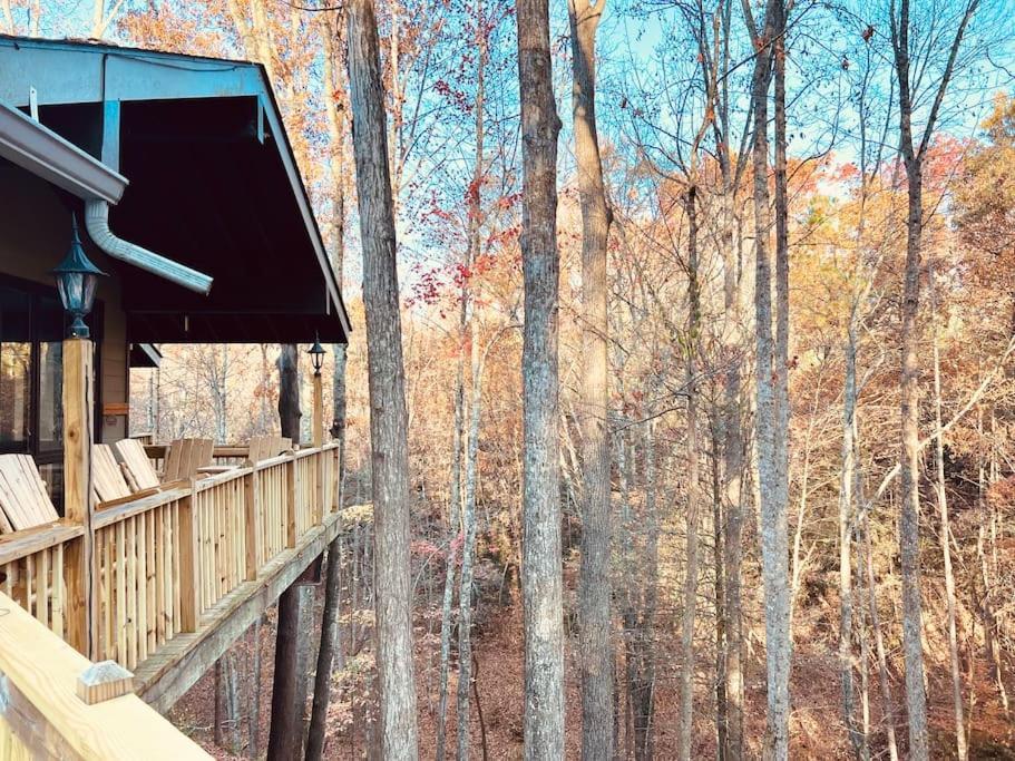 Bourbon Hollow Lodge With Hot Tub And Pool Plus Game Room Only 5 Min To Downtown Gatlinburg Εξωτερικό φωτογραφία