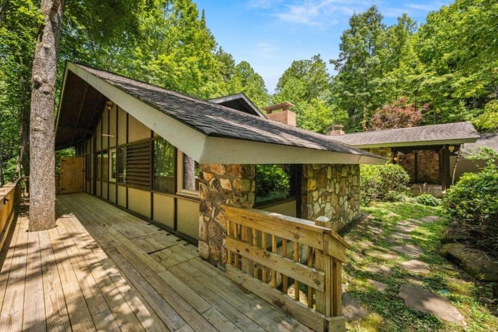 Bourbon Hollow Lodge With Hot Tub And Pool Plus Game Room Only 5 Min To Downtown Gatlinburg Εξωτερικό φωτογραφία